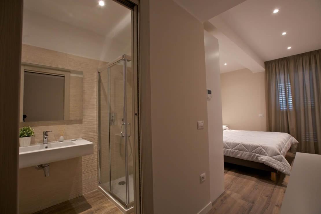 Onorati Hotel Priverno Eksteriør billede